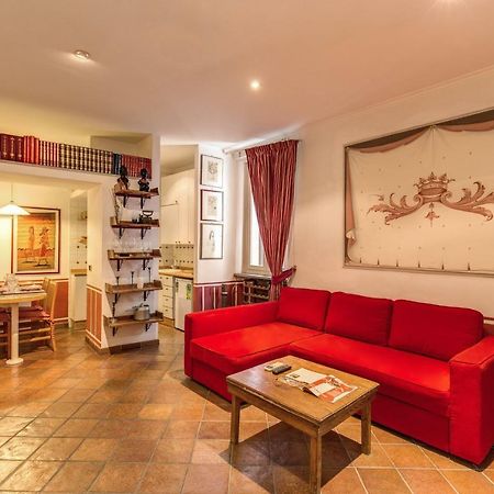 Apartmán Lovely Flat By The Trevi Fountain Řím Exteriér fotografie