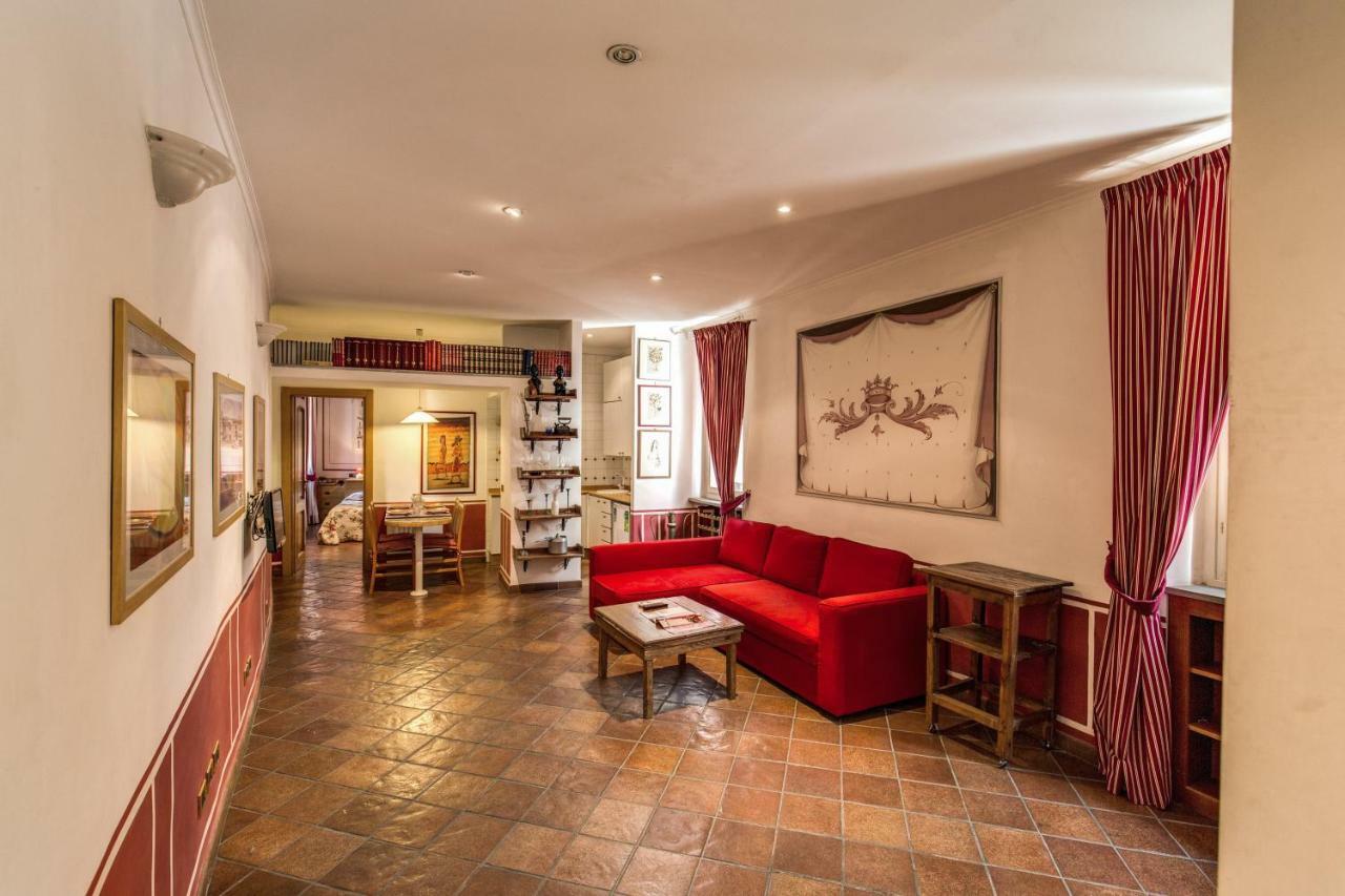 Apartmán Lovely Flat By The Trevi Fountain Řím Exteriér fotografie