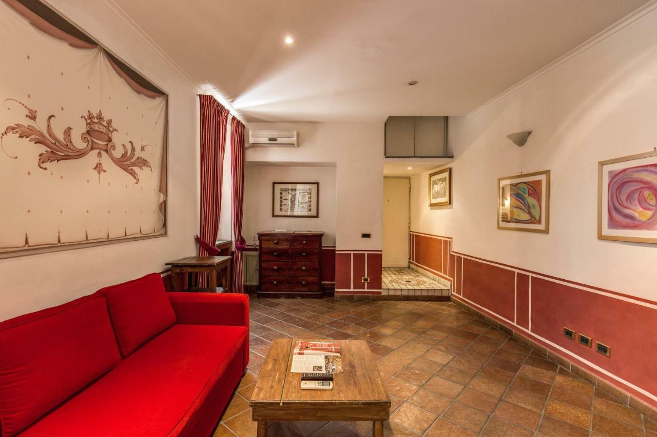 Apartmán Lovely Flat By The Trevi Fountain Řím Exteriér fotografie