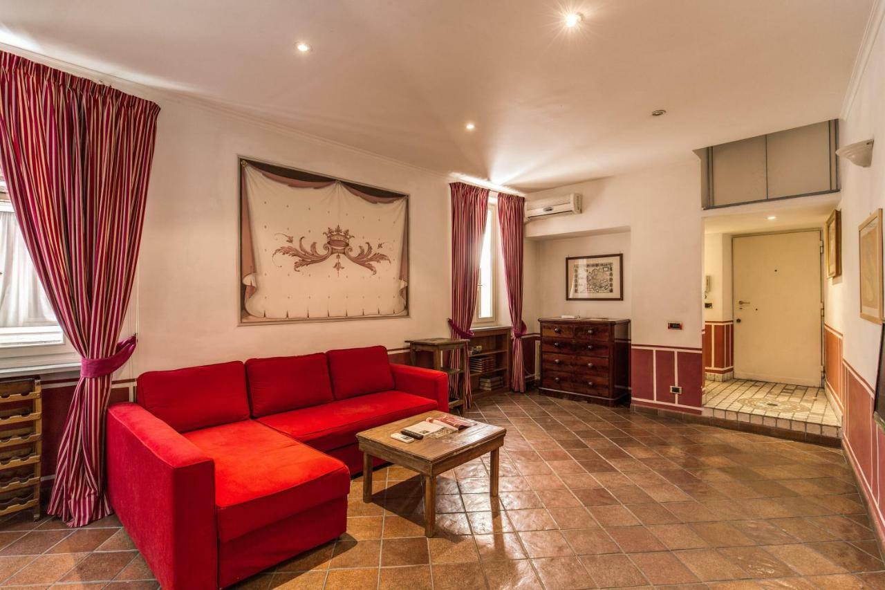 Apartmán Lovely Flat By The Trevi Fountain Řím Exteriér fotografie