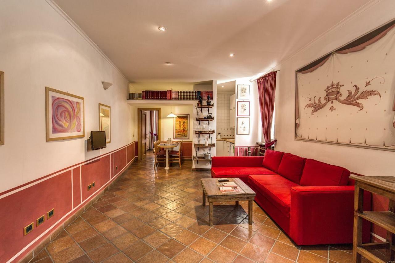 Apartmán Lovely Flat By The Trevi Fountain Řím Exteriér fotografie