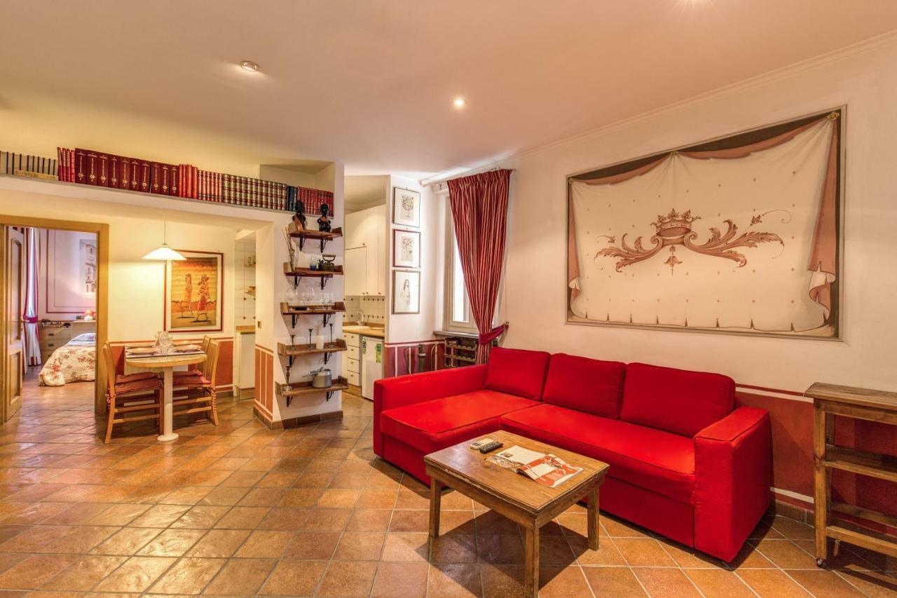 Apartmán Lovely Flat By The Trevi Fountain Řím Exteriér fotografie